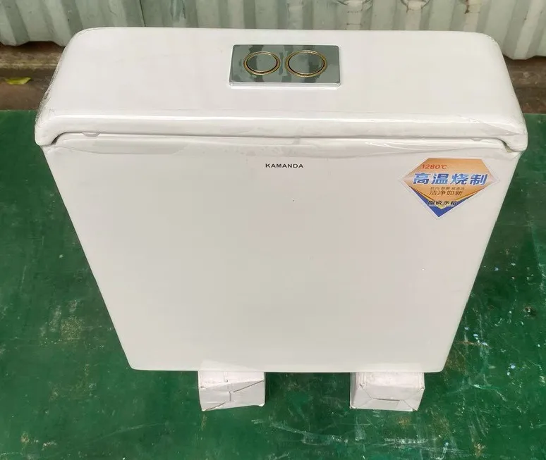 Két treo sứ xí xổm 2 nhấn KAMANDA
