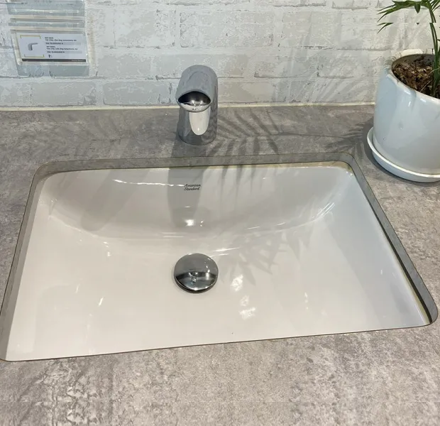 Lavabo âm bàn American standard