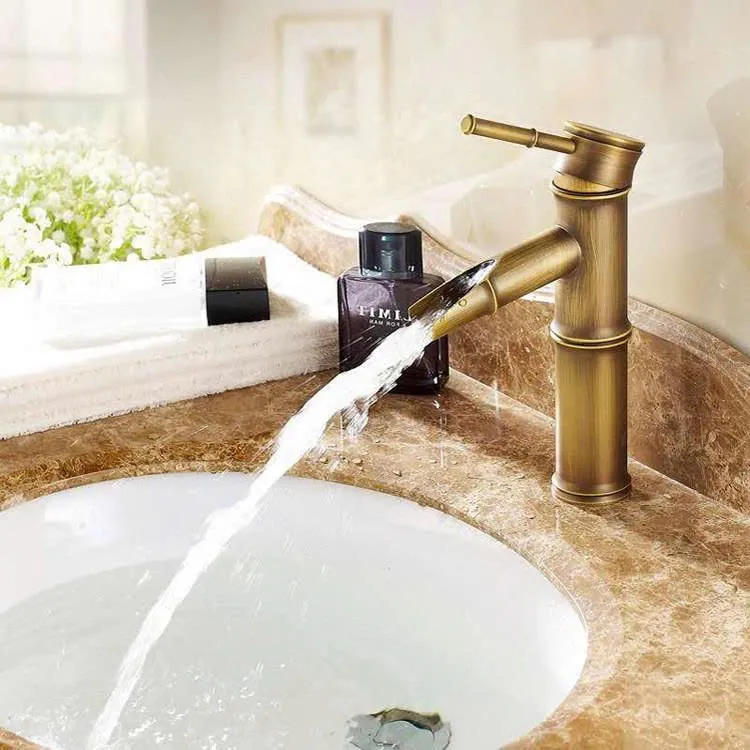 Vòi lavabo cổ điển hình cây trúc dạng thác VCT02