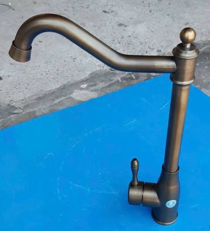 Vòi rửa bát đồng cổ cần cứng 111-3